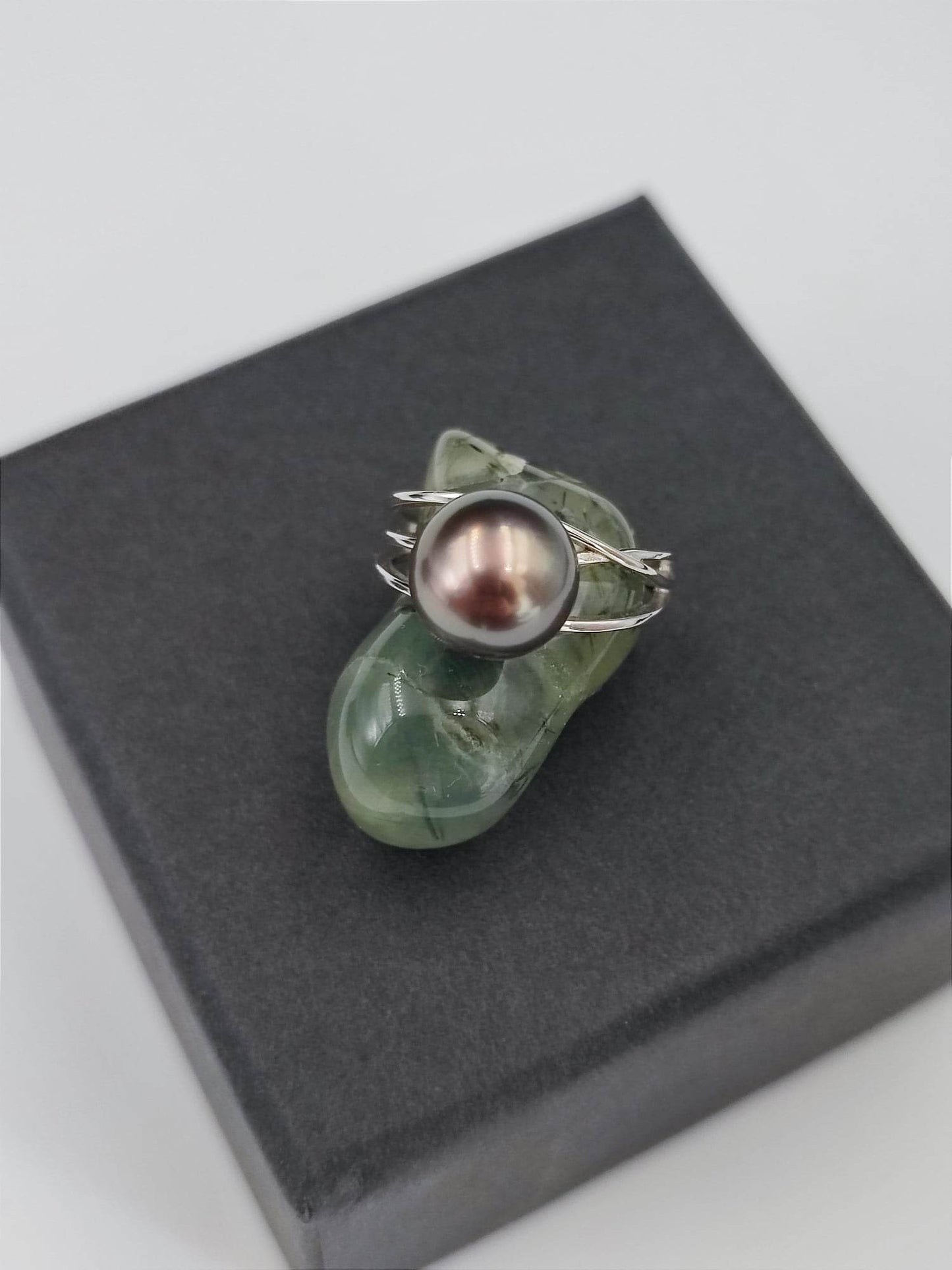 Bague entremêlée