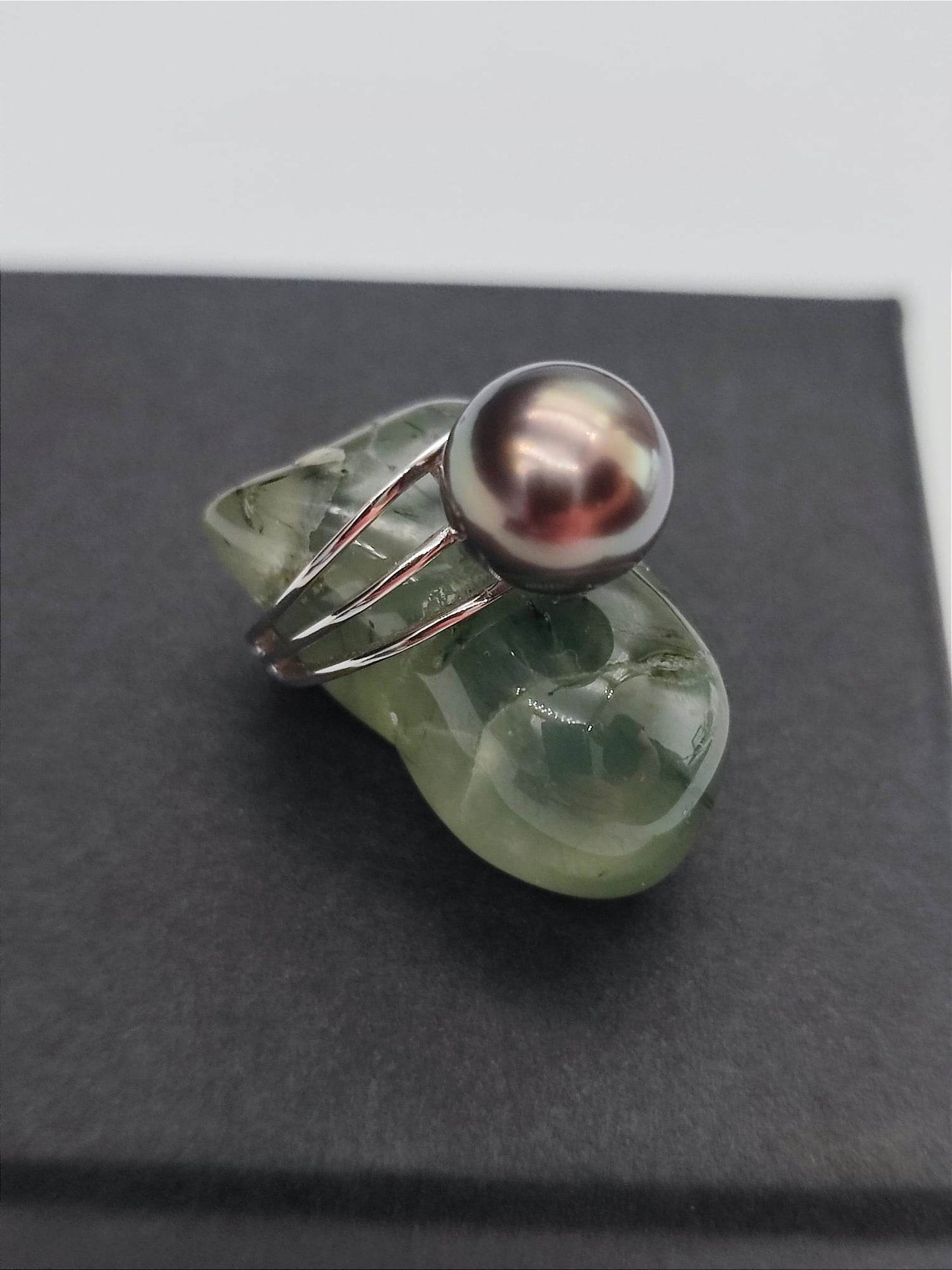 Bague entremêlée